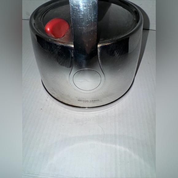 Michael Graves Tea Kettle 2.5Q Easy Fill - Picture 8 of 10